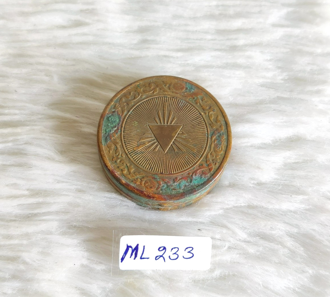 Antique Round Brass Mirrored Vanity Box Pill Home Decor Retro Collectible ML233