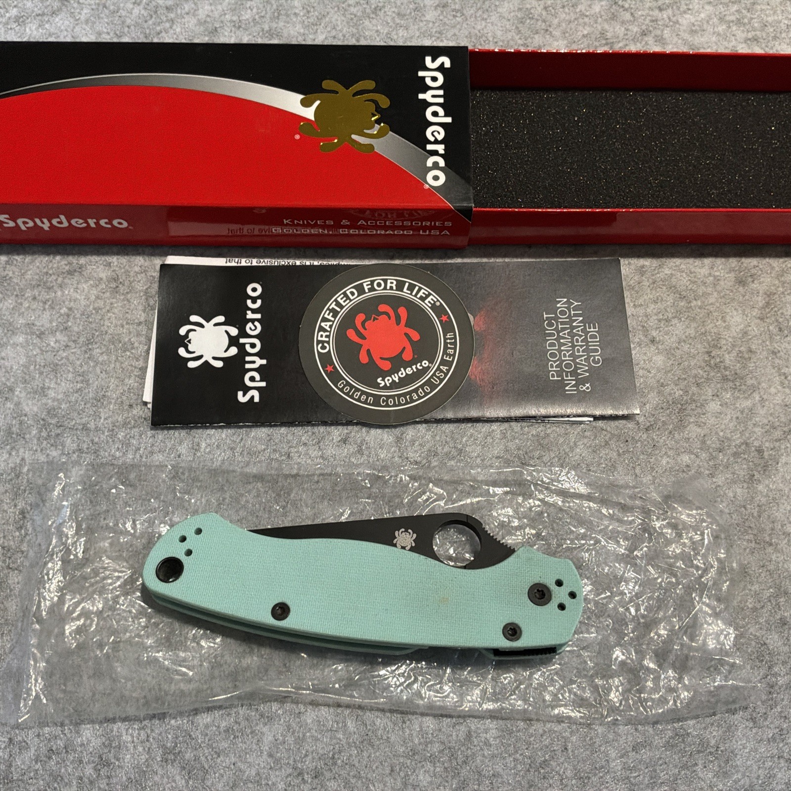 Spyderco Golden USA C81GPTLBK2 Paramilitary 2 Teal G-10 Pocket Knife Mint In Box