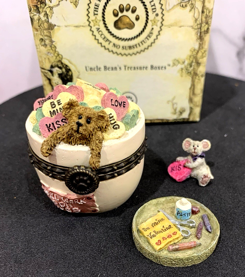2001 Boyds Bears Treasure Box Everlove\'s Dandy Candy w Sweettooth McNibble w Box