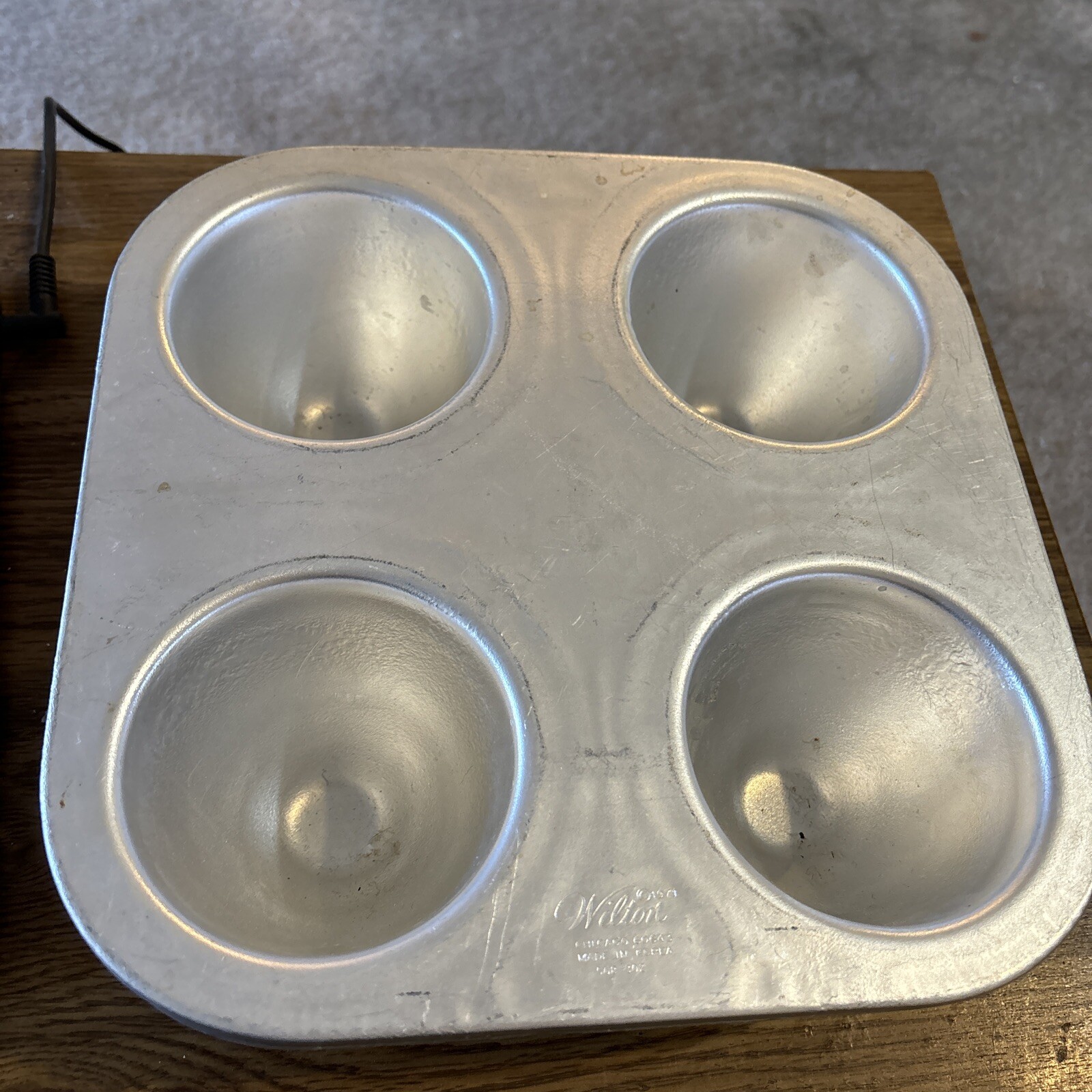 Wilton Aluminum 3D Wonder Doll Form Cake Pan BOOBS 508-302 Korea Wilton Aluminum 3D Wonder Doll Form Cake Pan BOOBS 508-302 Korea