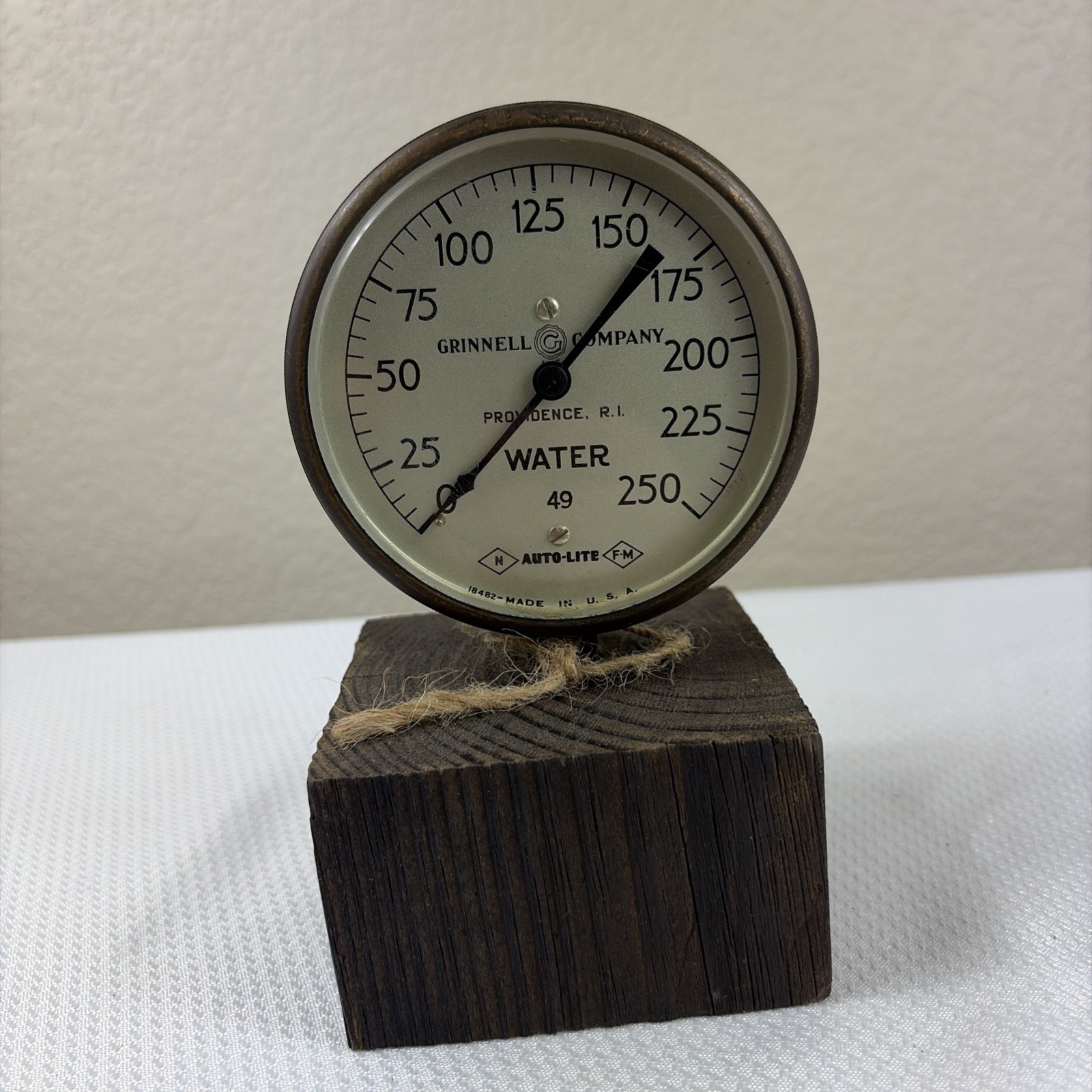 RETRO COOL VINTAGE GRINNELL #49 WATER GAUGE PROVIDENCE R.I.