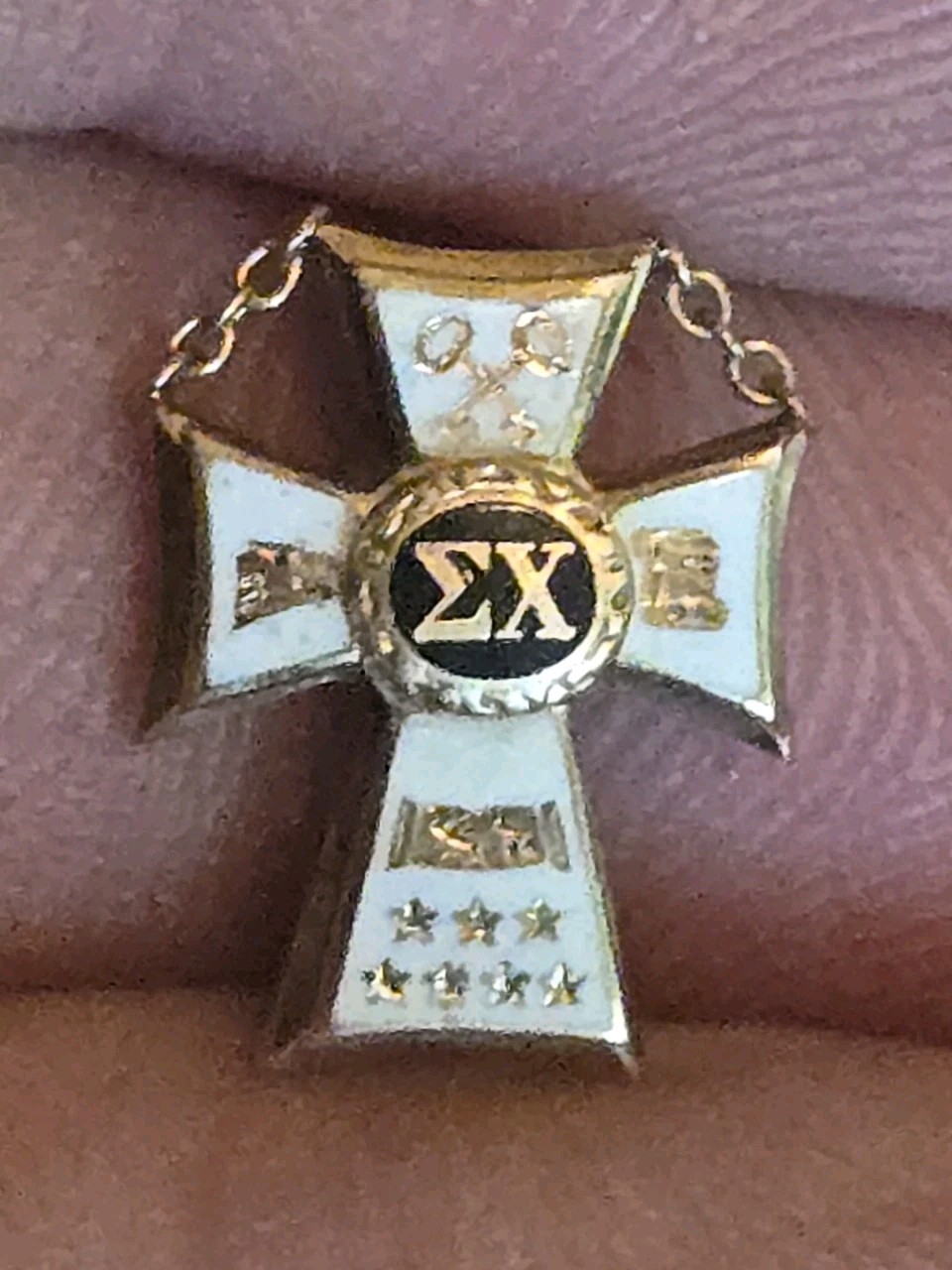 Vintage 10/14K Gold 1947 Frat Sigma Chi Delta Epsilon Cross Pin LGB Maker's Mark