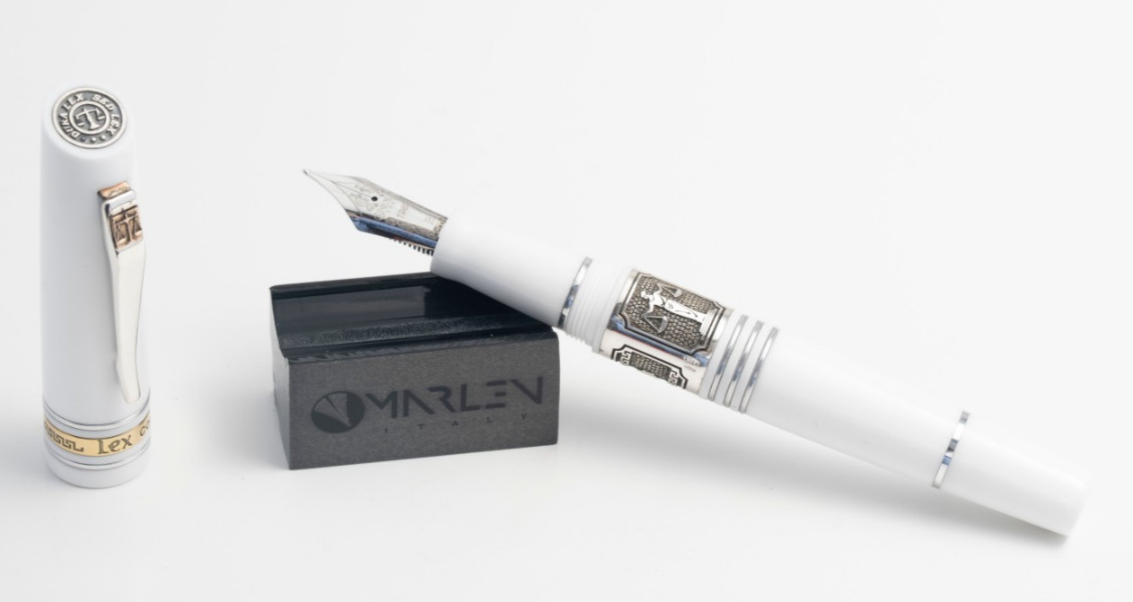 Marlen Lex Stilo Pen Dedicated to the Legal Profession | White | Ed. Special Marlen Lex Stilo Pen Dedicated to the Legal Profession | White | Ed. Special