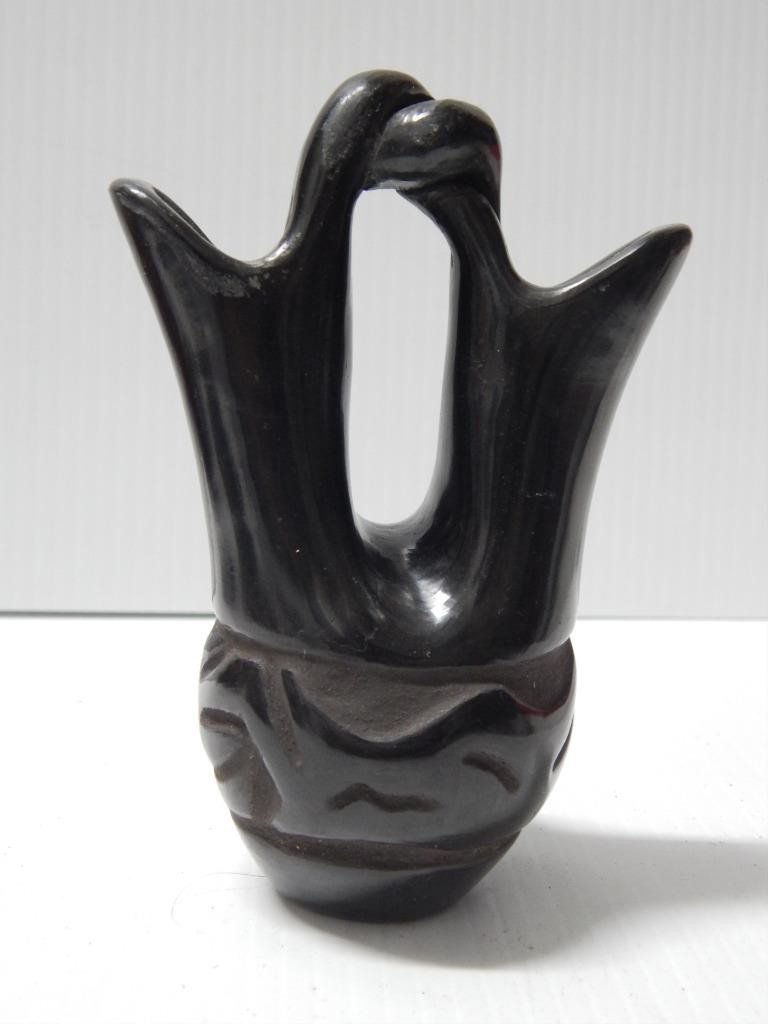 VINTAGE JANE BACA+STARR TAFOYA SANTA CLARA INDIAN WEDDING VASE AVANYU CRVD POT