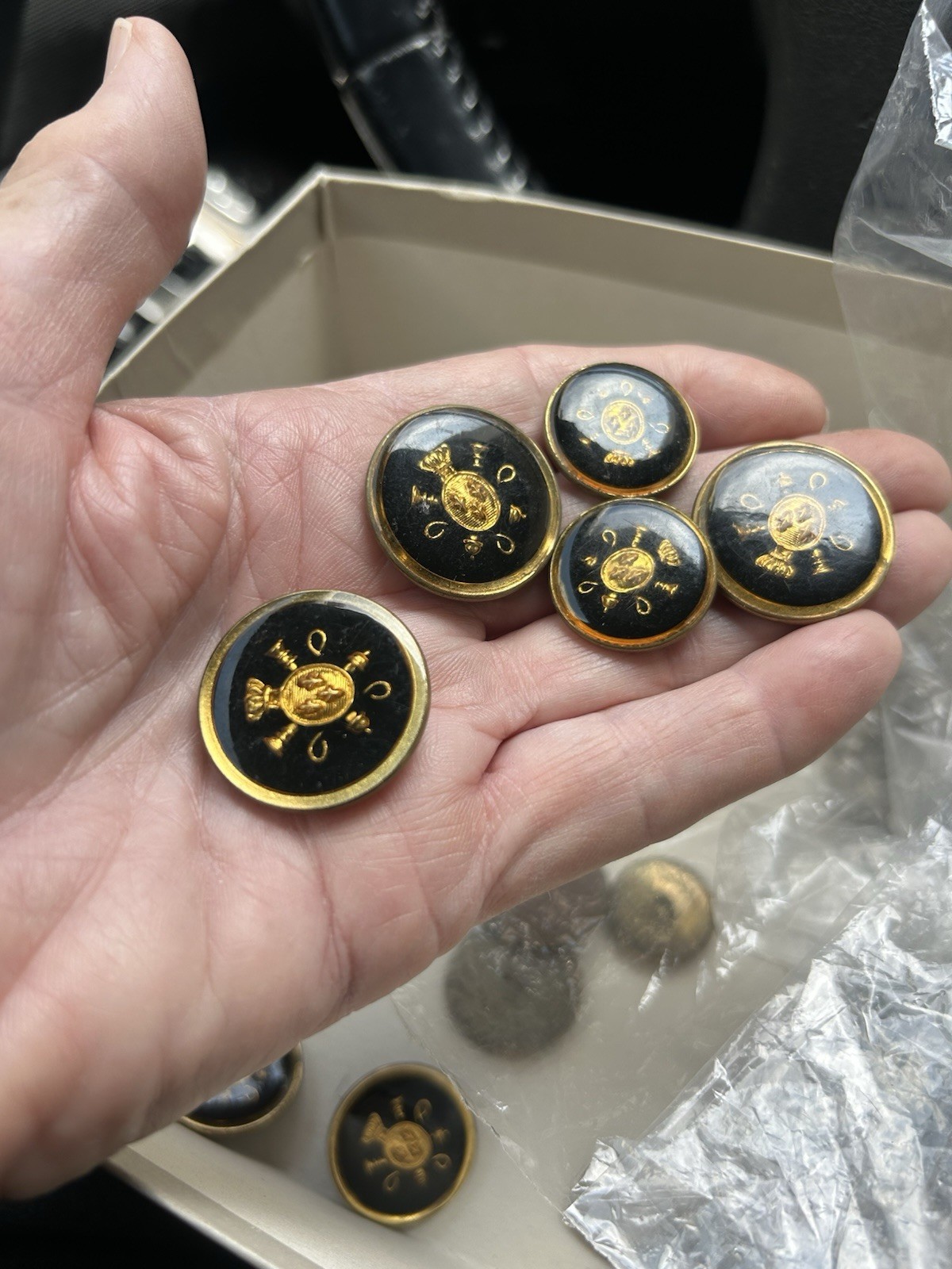 1930’s-40’s Military Buttons Heavy Box Full Pictured And Some Near 1000 2 Boxes