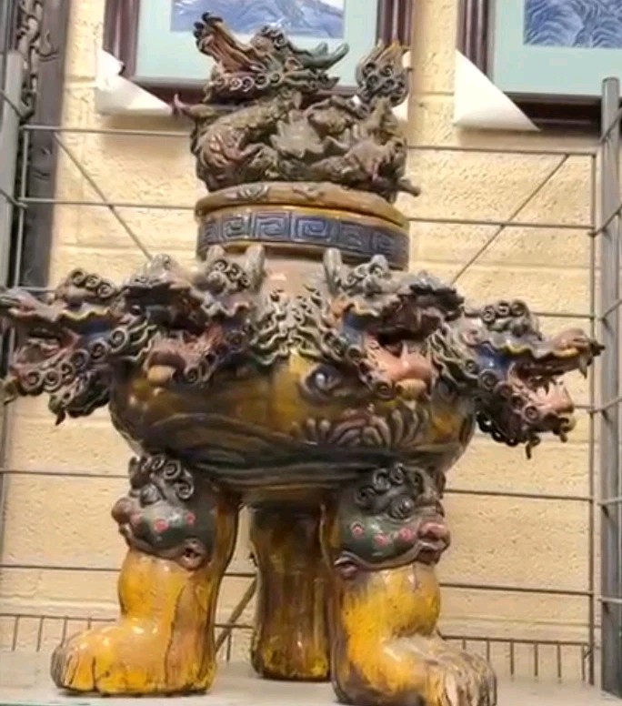 VINTAGE LARGE CERAMIC 9 CARVED DRAGON HEADS INCENSE BURNER-20 VINTAGE LARGE CERAMIC 9 CARVED DRAGON HEADS INCENSE BURNER-20