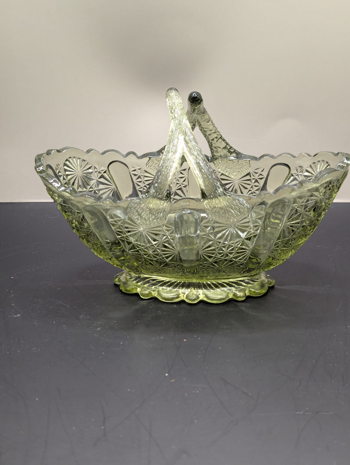 Fenton Art Glass Colonial Green Daisy & Button Split Twig Handle Basket