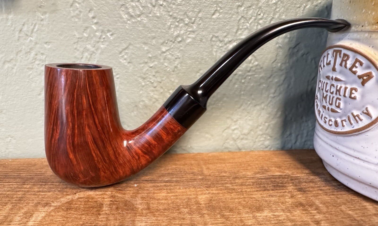W.O. LARSEN ESTATE PIPE - BEAUTIFUL SHAPE W.O. LARSEN ESTATE PIPE - BEAUTIFUL SHAPE