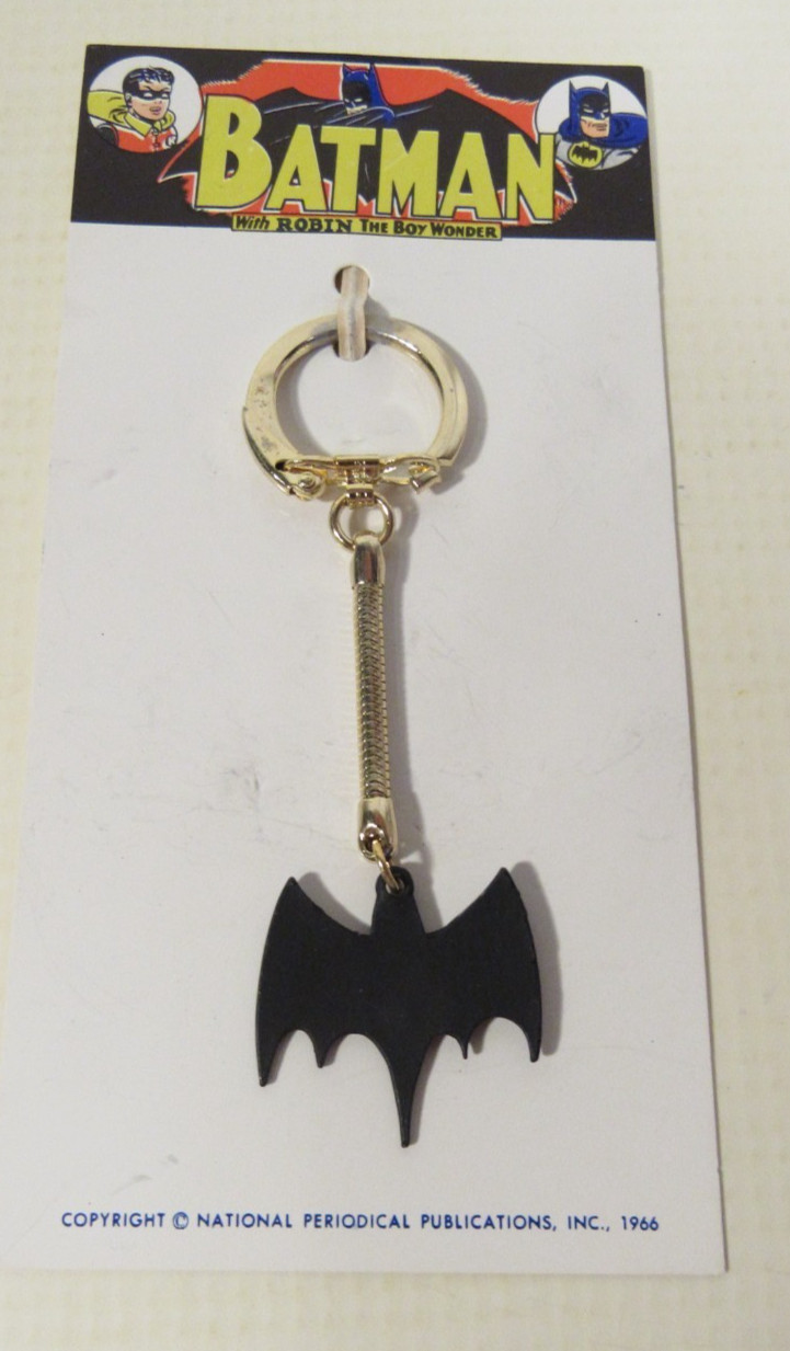 RARE Vintage 1966 BATMAN & Robin Boy Wonder Bat Symbol Keychain - NEW
