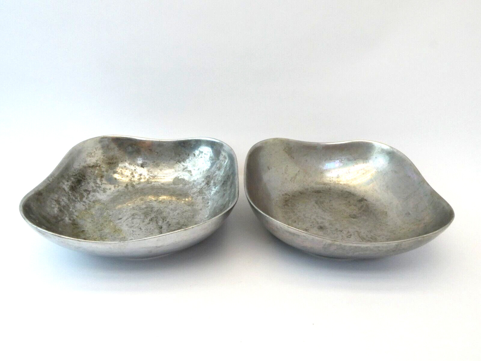 Aluminum Wilton Armetale 109284 Mountain Joy PA Modern Decorative Serving Bowls