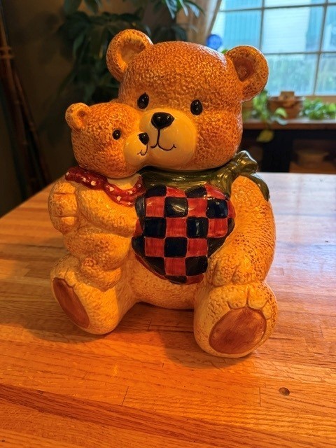 Vintage CKA Teddy Bear Hugging Baby Bear Cookie Jar Checkered Heart 11\