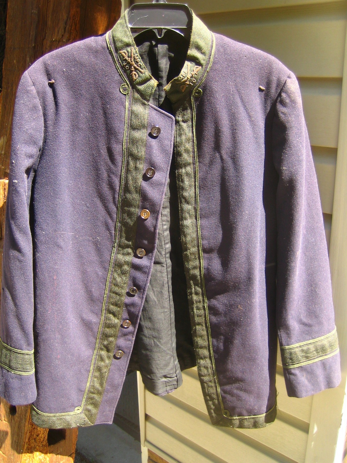Spanish American War Buffalo Soldier Uniform - 10th Cavalry - Bullion Insignia Spanish American War Buffalo Soldier Uniform - 10th Cavalry - Bullion Insignia
