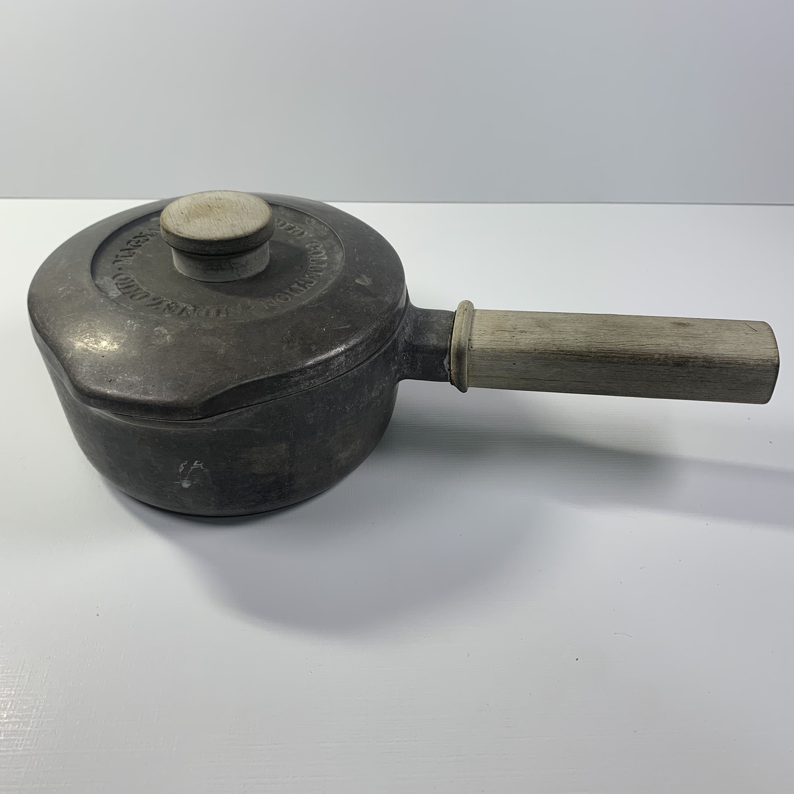Vtg Magnalite GHC 1 Quart Saucepan-5681-Country Collection-Wood Handle With Lid Vtg Magnalite GHC 1 Quart Saucepan-5681-Country Collection-Wood Handle With Lid