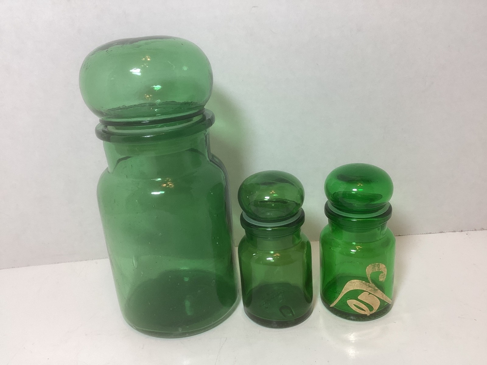 Vtg Emerald Green Bubble Top Apothecary Jars Lot of 3