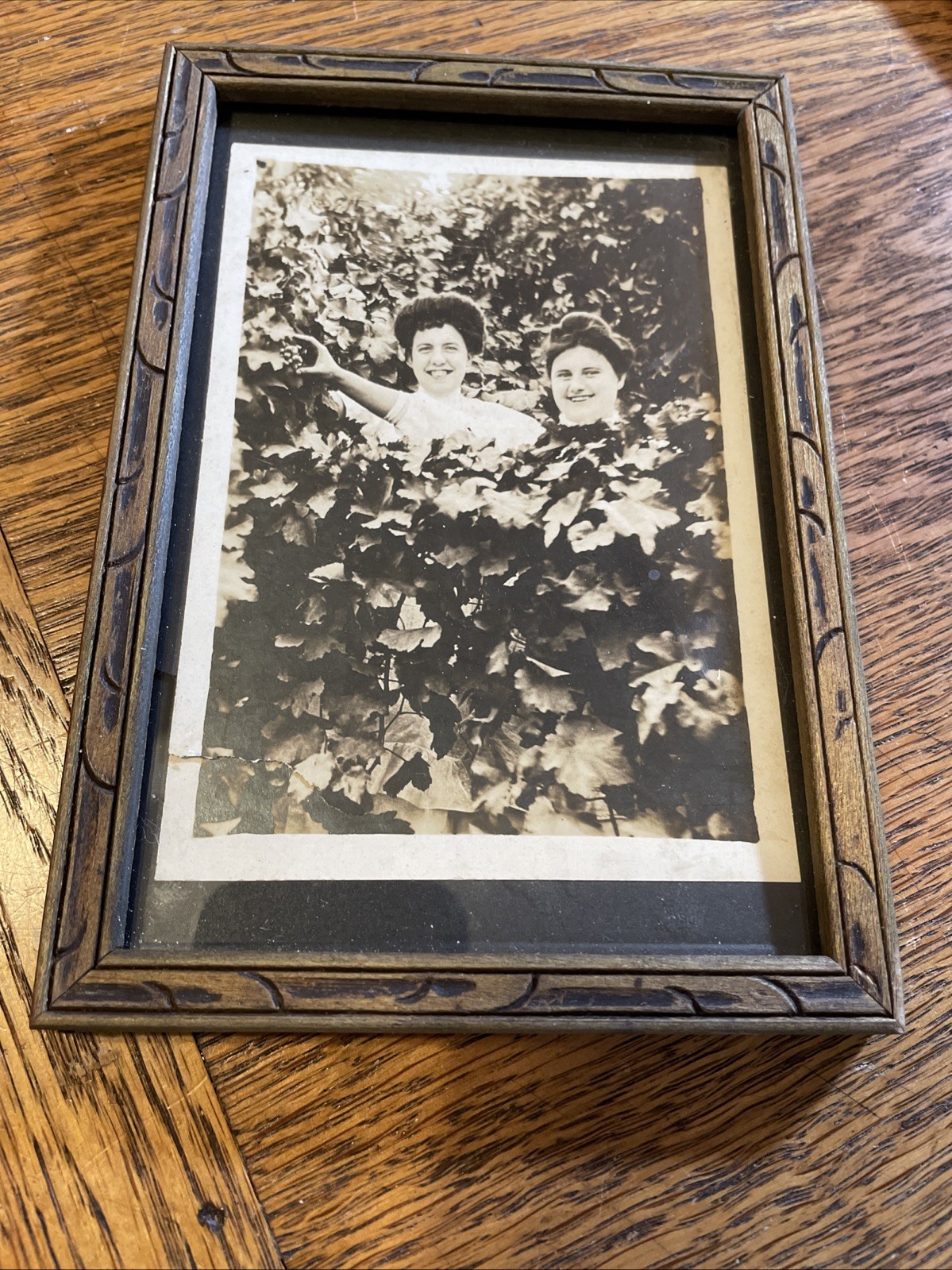Vintage Art Deco Small Antique Picture Frame Photograph 6 1/2 X 4 1/2 Vintage Art Deco Small Antique Picture Frame Photograph 6 1/2 X 4 1/2