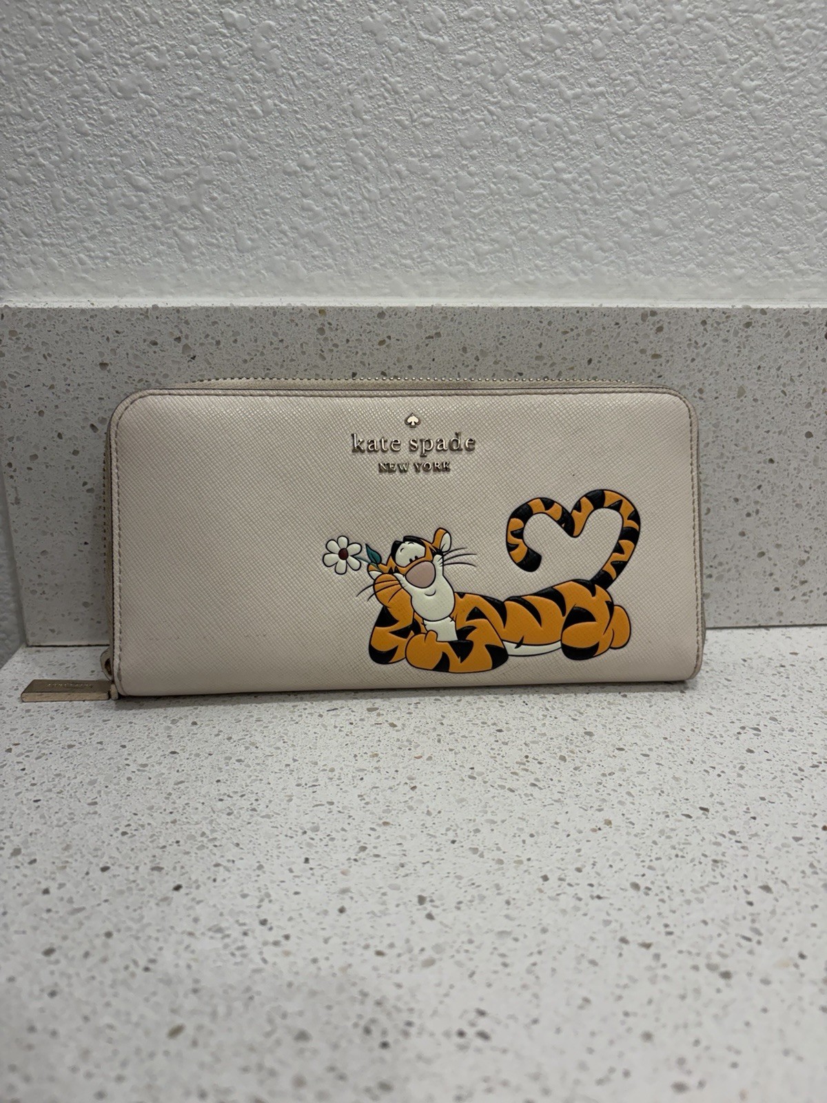 kate spade New York X Disney Tigger Winnie The Pooh Long Wallet Zip Around