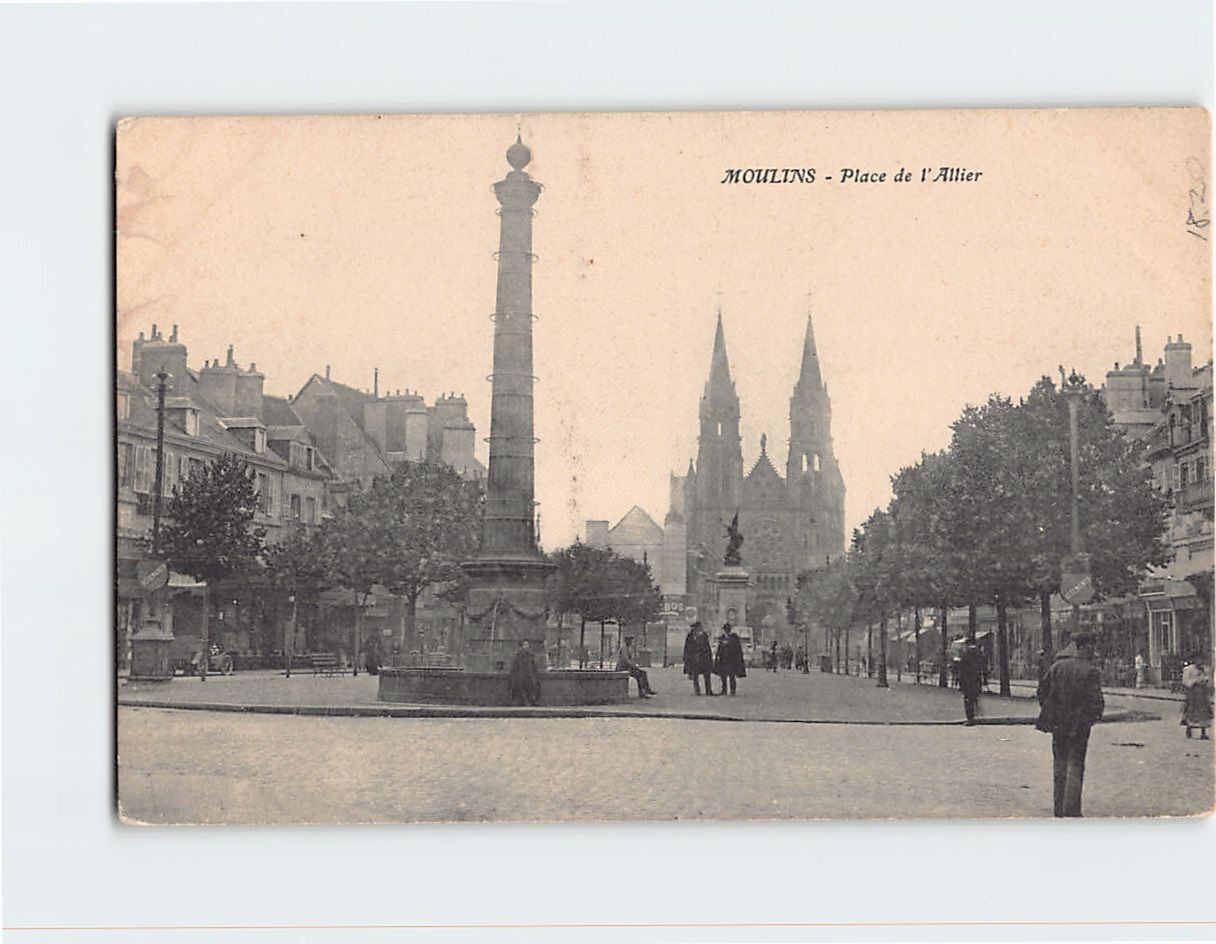 Postcard Place de l Allier Moulins France