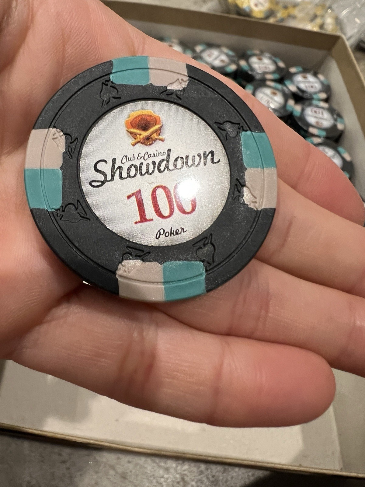 Showdown Poker Chips Roll Of 25 Chips ($100 Chips) Showdown Poker Chips Roll Of 25 Chips ($100 Chips)