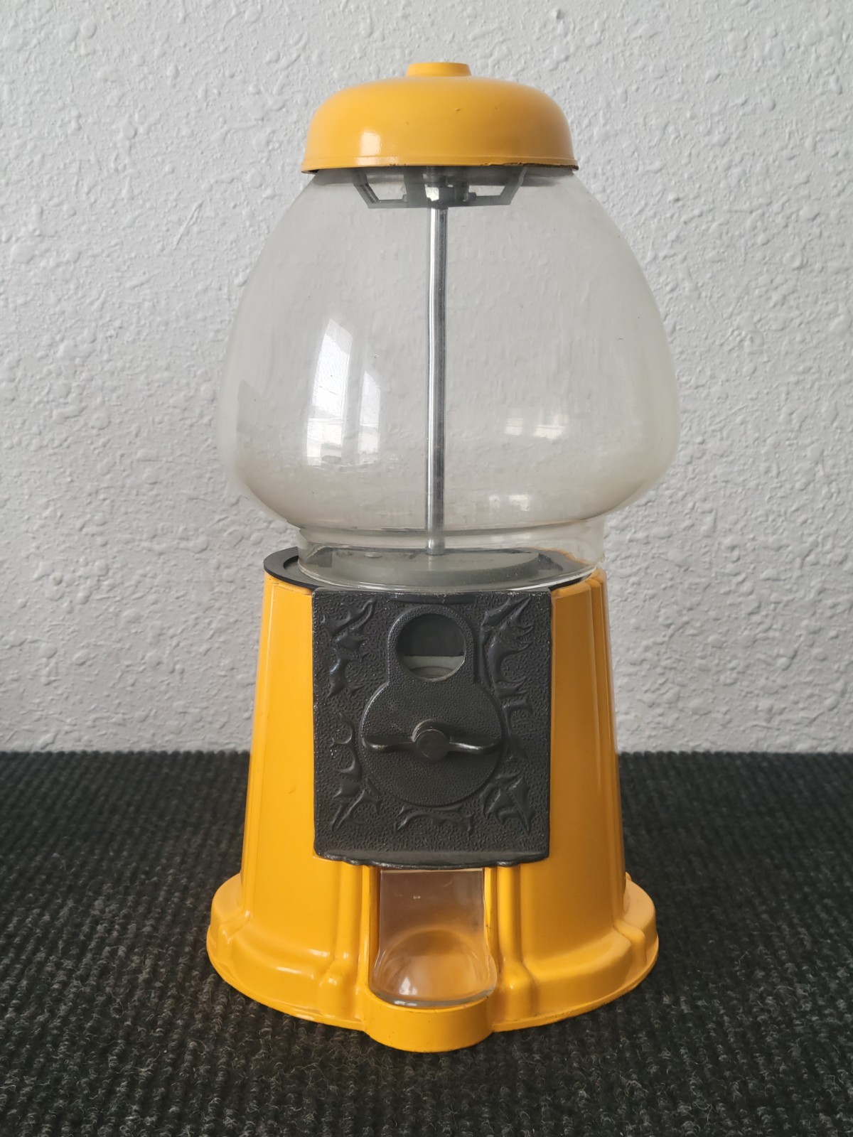 Vintage 15” Yellow Gumball Machine Glass Globe Metal Base Collectible Decor