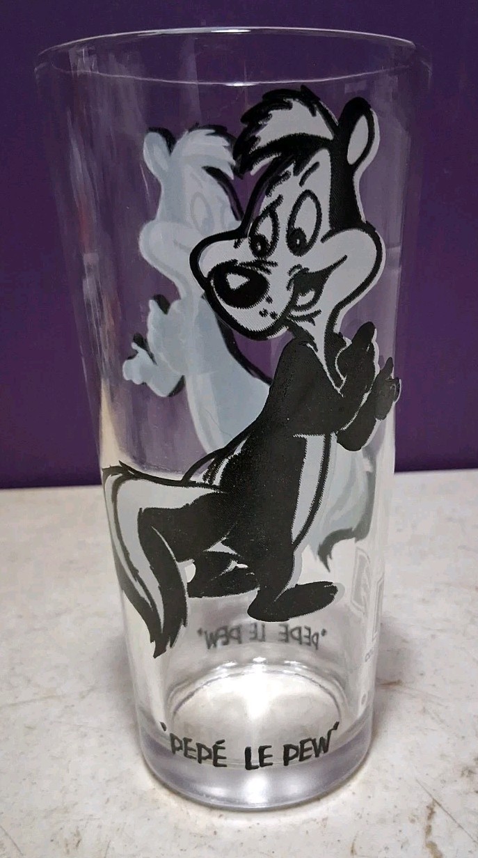 Vintage 1973 Pepe Le Pew Pepsi Collector Series Glass Looney Tunes Vintage 1973 Pepe Le Pew Pepsi Collector Series Glass Looney Tunes