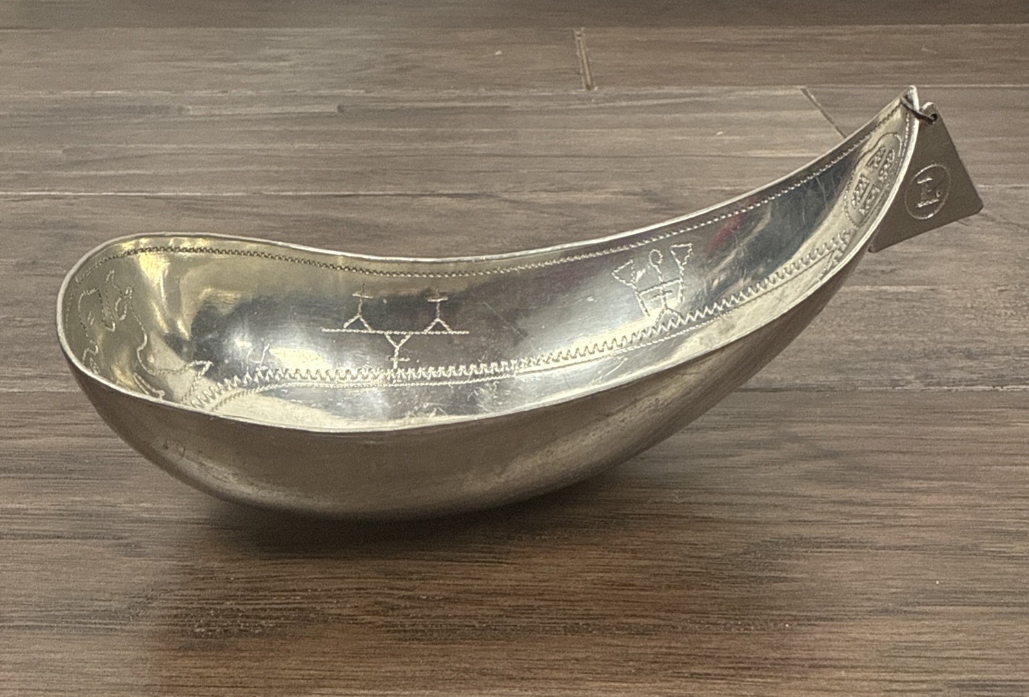 Vintage 1950s Swedish Sami (Laplander) Hand-crafted Pewter Bowl Folk Art Dish Vintage 1950s Swedish Sami (Laplander) Hand-crafted Pewter Bowl Folk Art Dish