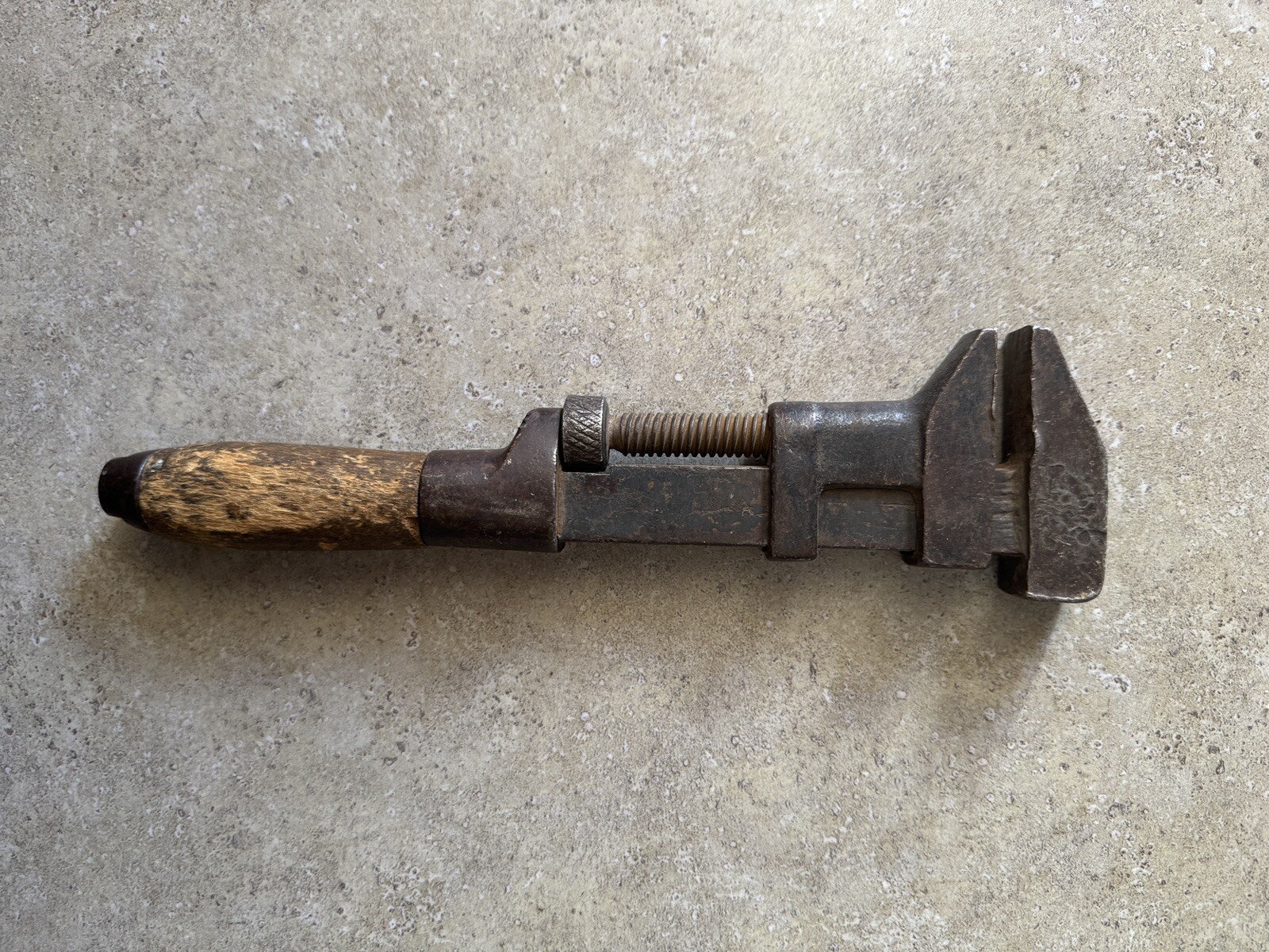 Vintage Expandable Wrench