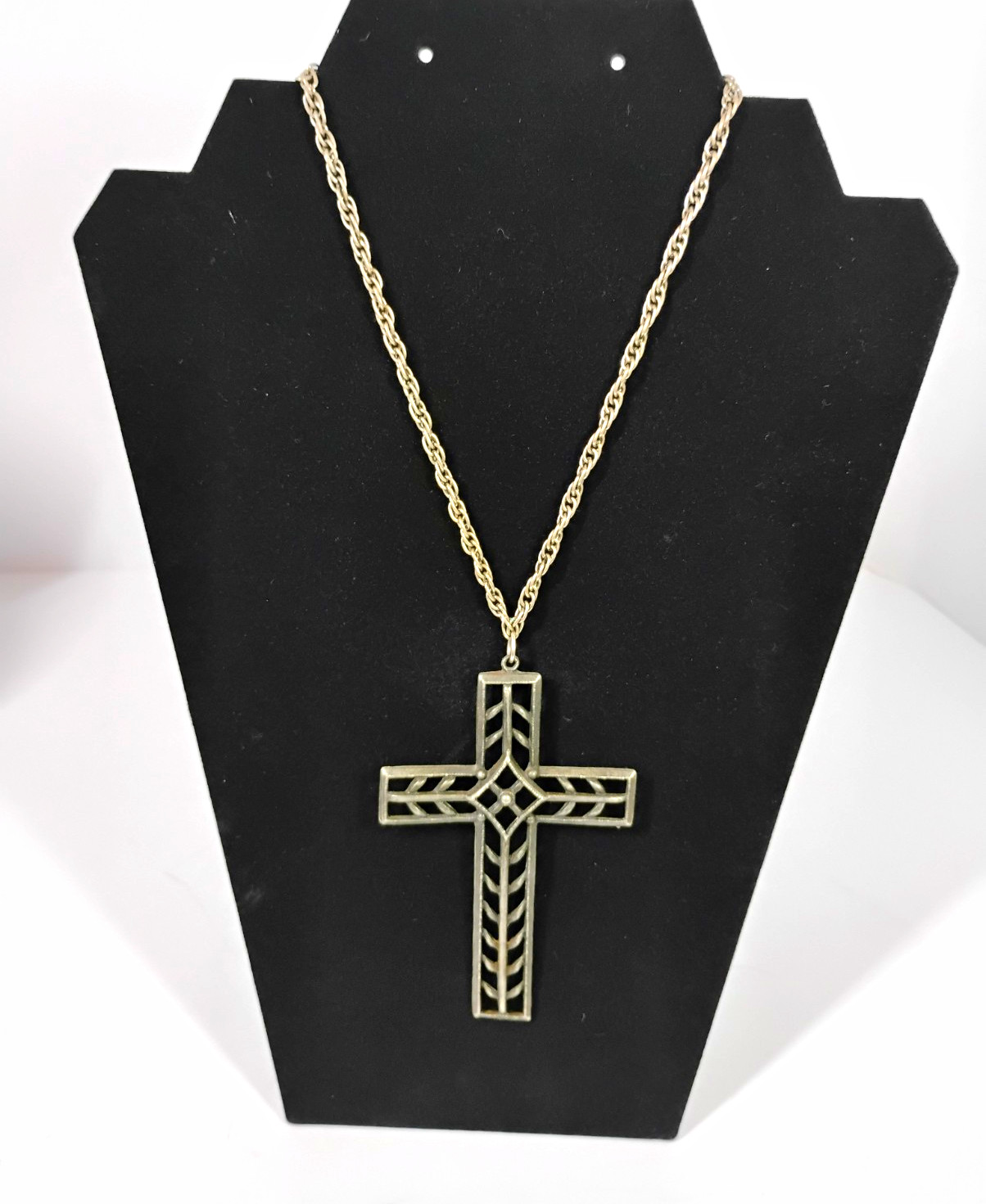 VTG Large Pewter Tone Cross Pendant Necklace Brutalist Geometric Openwork 