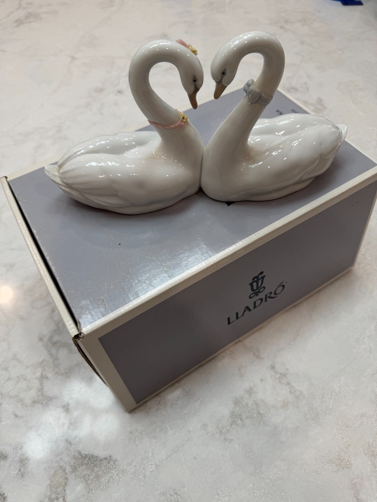 Lladro Swans Bride & Groom 6585 “Endless Love” Wedding Cake Topper including Box
