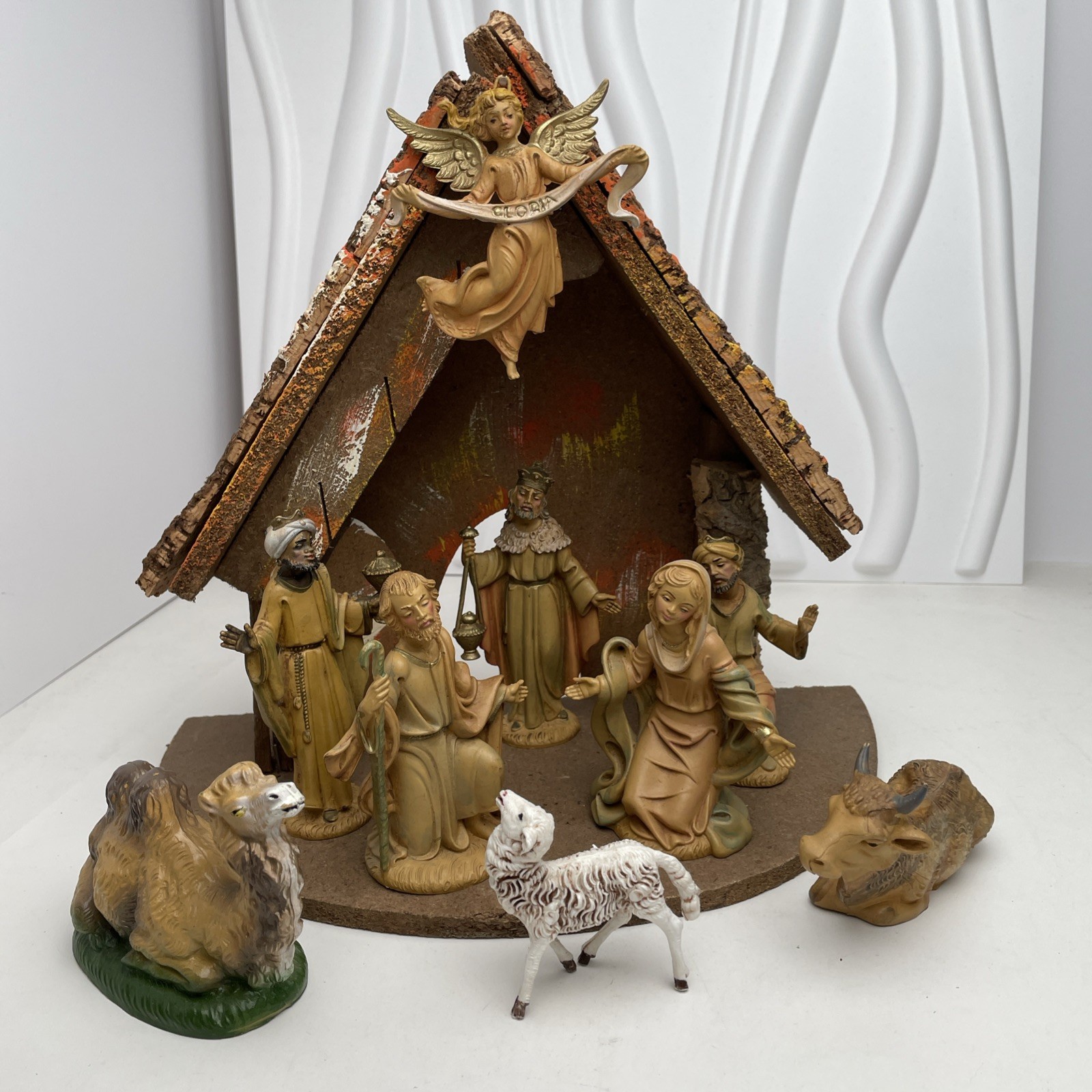 Vintage Nativity Set With Manger 10 Pieces Made in Italy