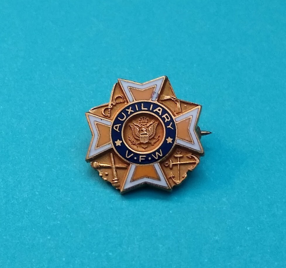 Vintage VFW Auxiliary Lapel Pin Veterans of Foreign Wars