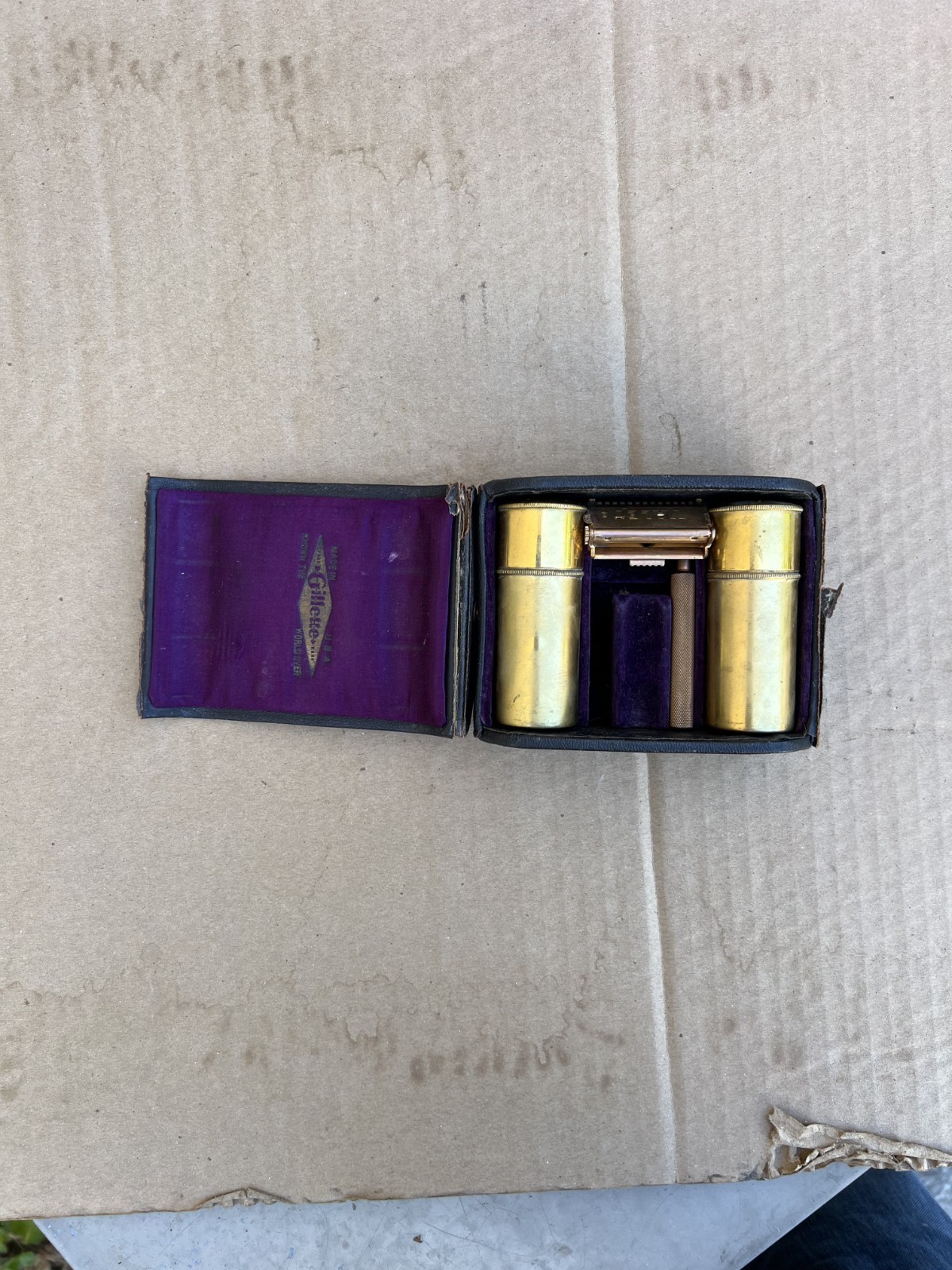 Antique Valet Brass Autostop Safety Razor w/ Gillette Razor Travel Case Antique Valet Brass Autostop Safety Razor w/ Gillette Razor Travel Case