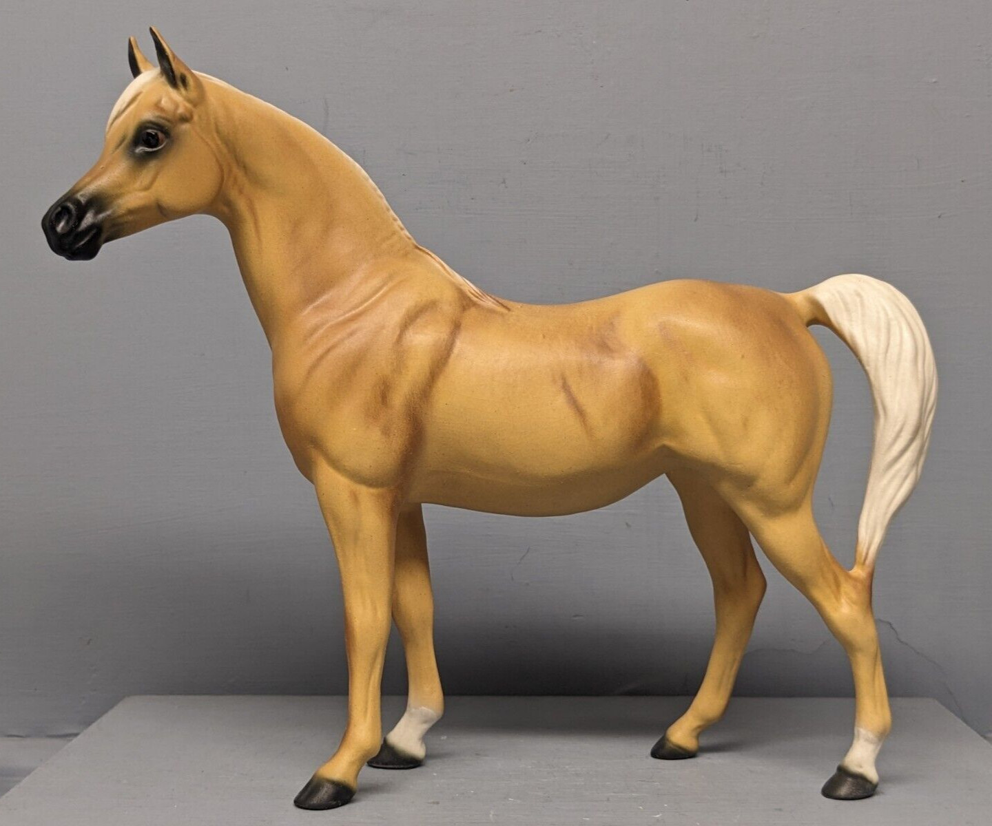 HTF San Marcos Hagen Renaker Large Matte Palomino Arabian Mare Zara