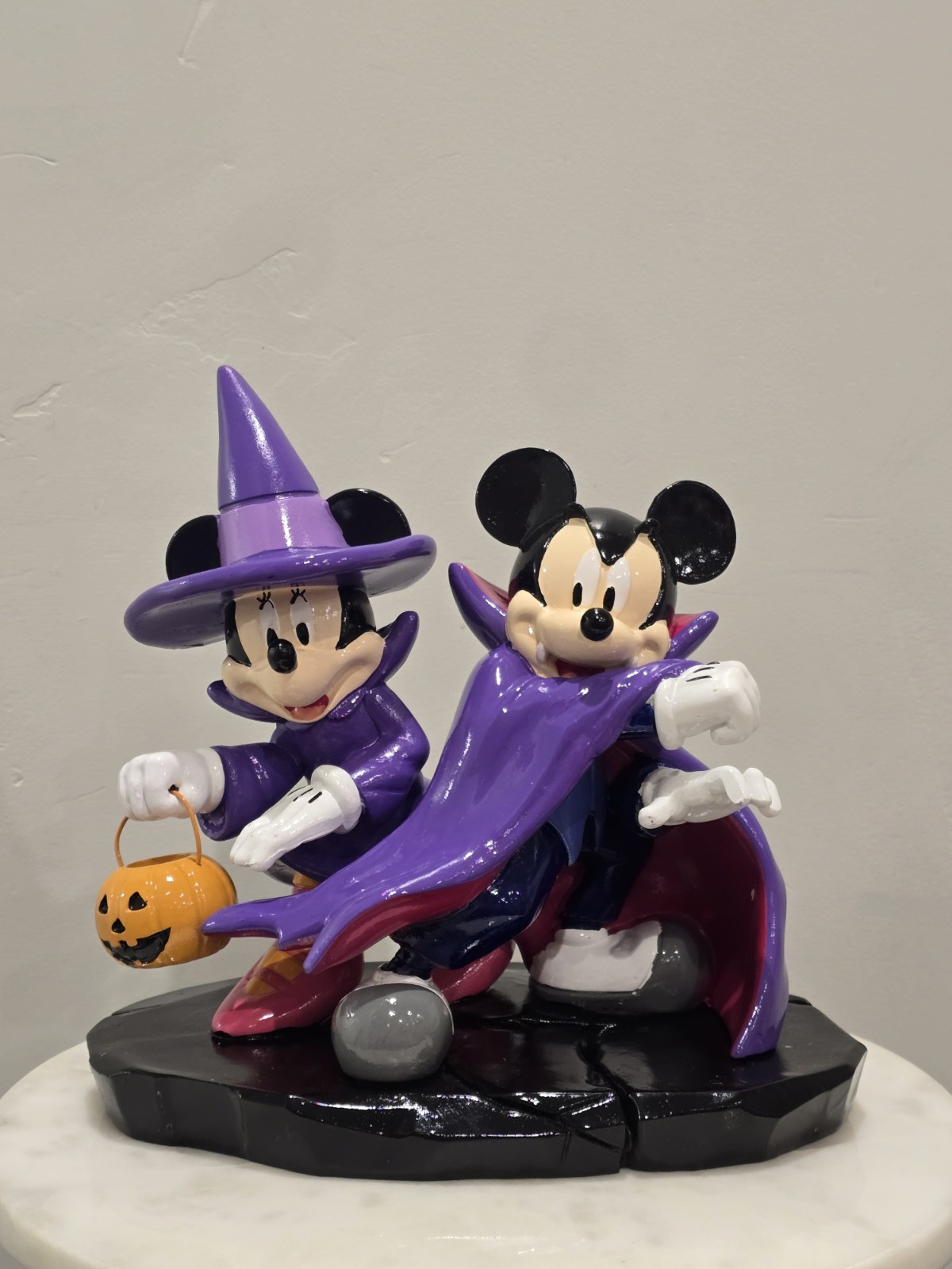 Disney Mickey & Minnie Mouse Halloween Witch Figurine Purple Cape Hat Pumpkin