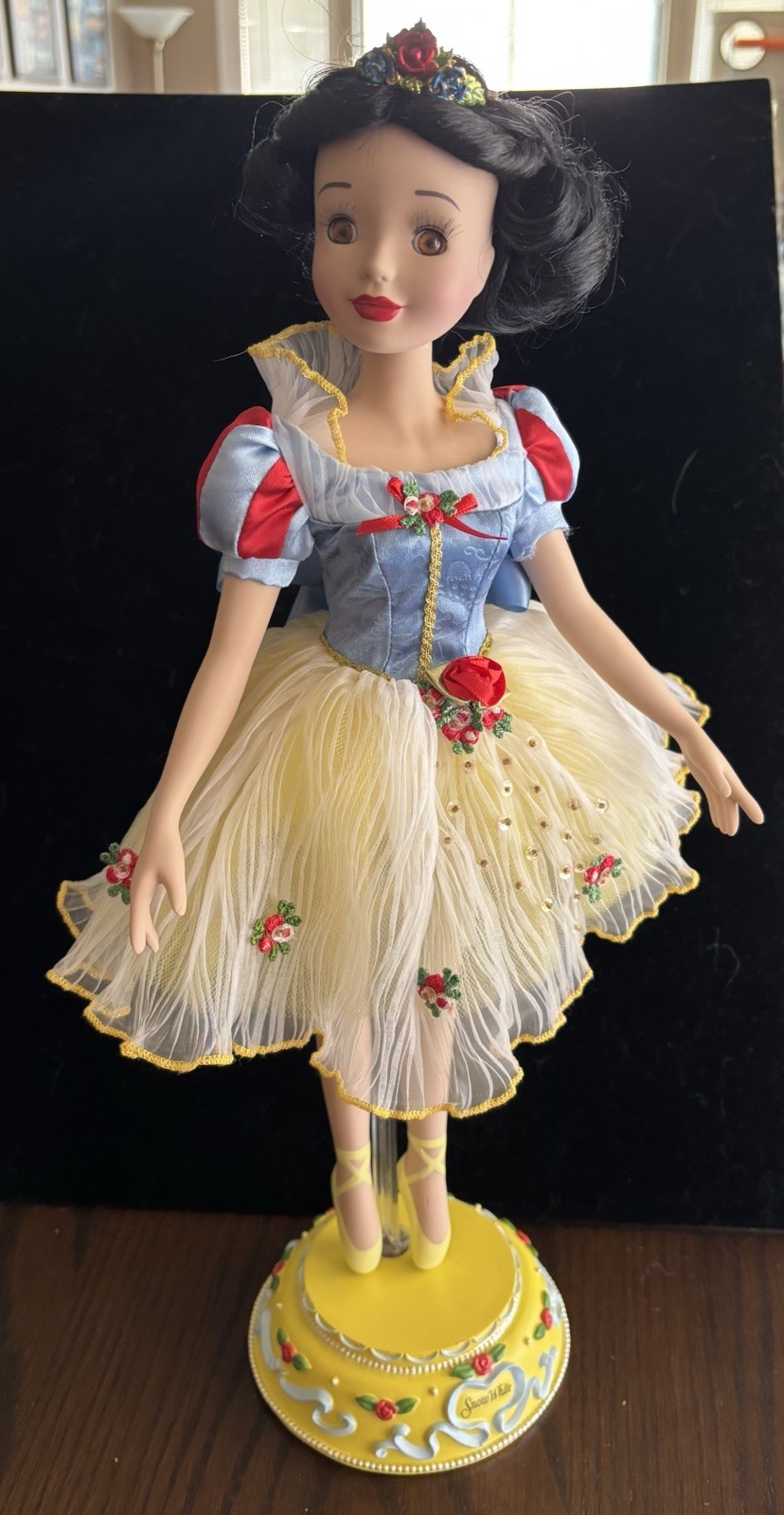 Vintage Disney Store Exclusive Ballerina Snow White Princess Doll