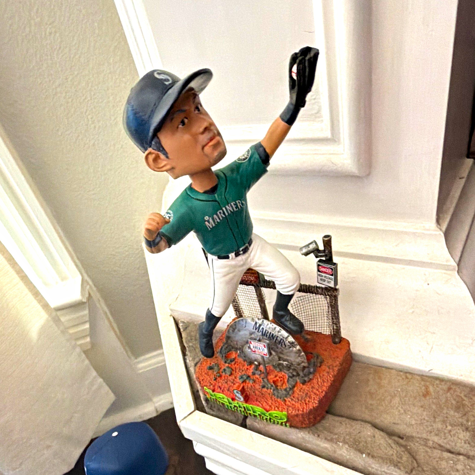 FOCO Ichiro Suzuki Seattle Mariners Area 51 RARE Bobblehead #16/151 FOCO Ichiro Suzuki Seattle Mariners Area 51 RARE Bobblehead #16/151