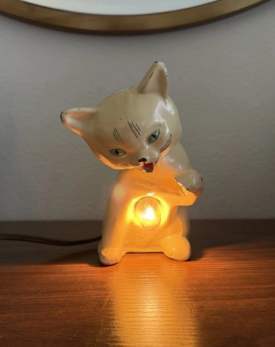 Vintage Ceramic Cat Kitten Lamp Night Light Green Eyes Working Kitsch 5.75” Vintage Ceramic Cat Kitten Lamp Night Light Green Eyes Working Kitsch 5.75”