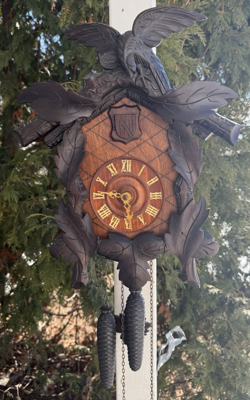 Antique C 1905 American Cuckoo Wall Clock - RUNS GOOD - ALL ORIGINAL - SEE VIDEO