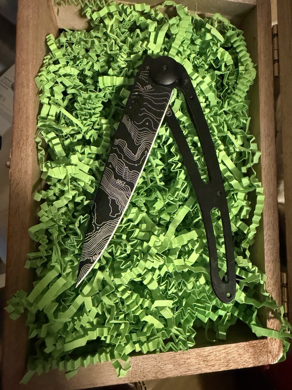 Deejo 37g Naked Pocket Knife - Matte Black Topography Laser Etched Frame Lock Deejo 37g Naked Pocket Knife - Matte Black Topography Laser Etched Frame Lock