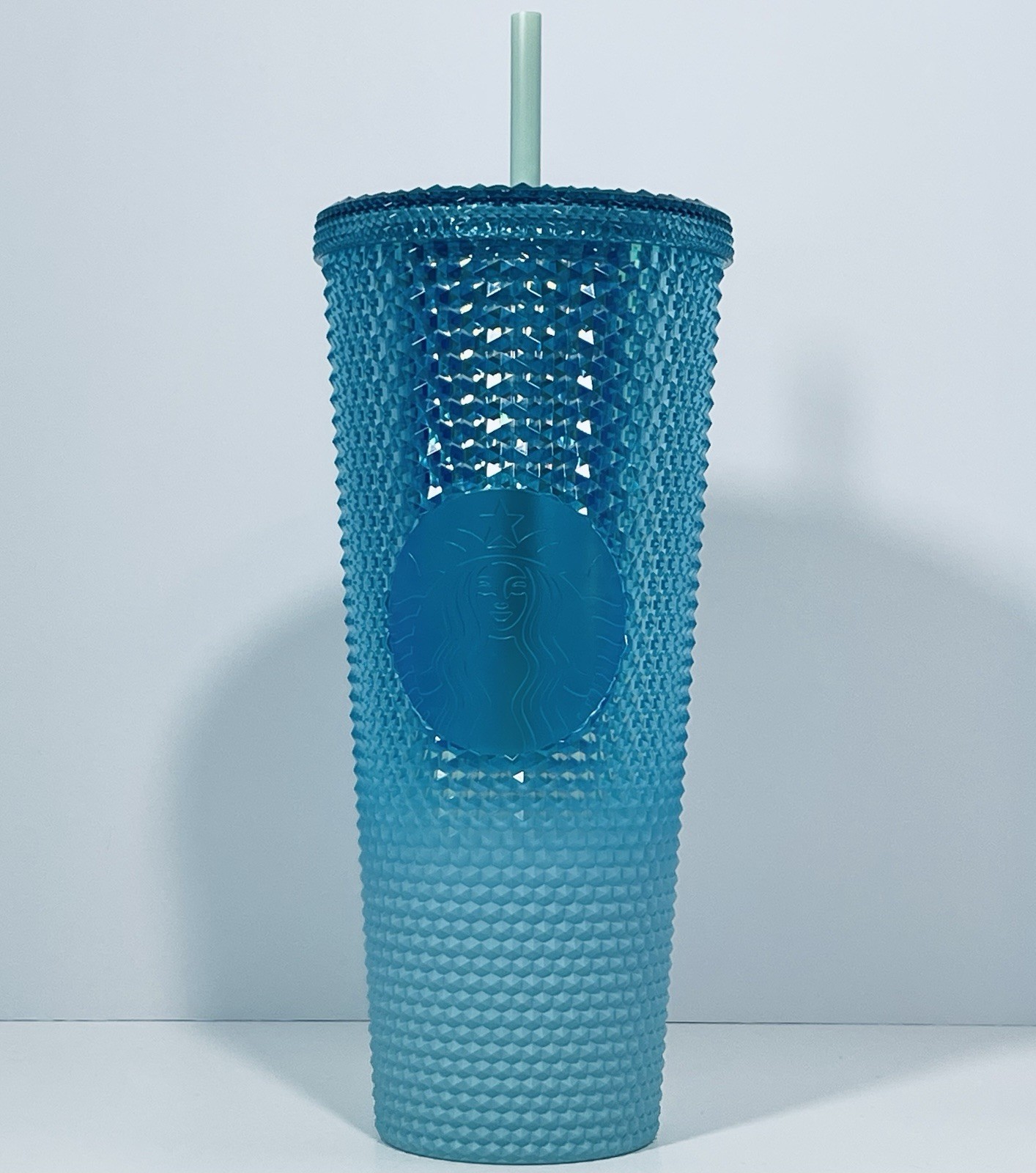 New 2023 24 Oz. Starbucks Gradient Blue Bling Ombre Studded Tumbler Venti Cup