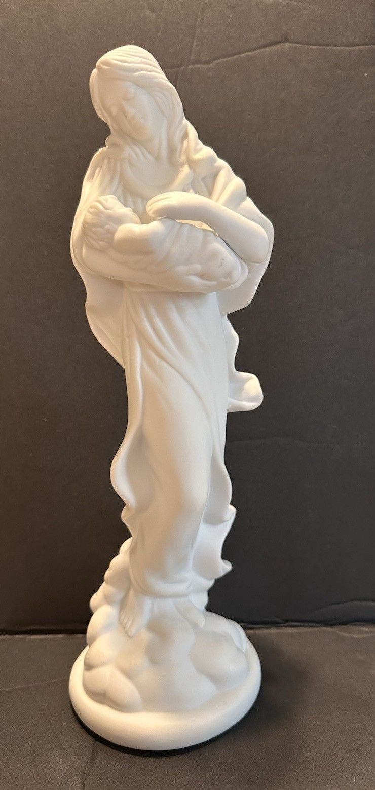 Vintage Virgin Mary Our Lady with Baby Jesus Teleflora Statue Fine Porcelain 11 Vintage Virgin Mary Our Lady with Baby Jesus Teleflora Statue Fine Porcelain 11
