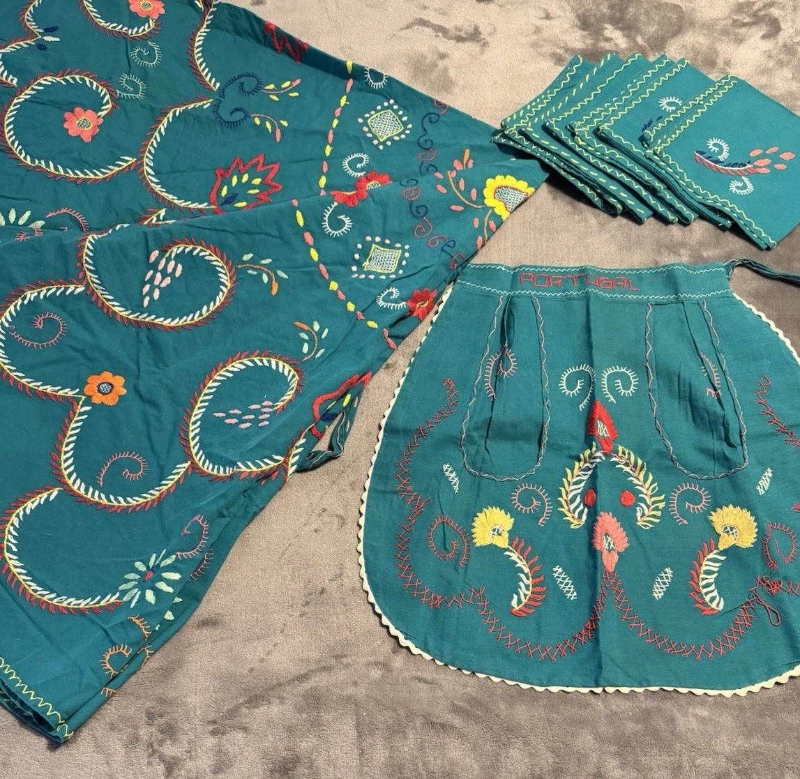 Vintage Portuguese Folk Embroidered Linen Set – Tablecloth, Apron & 6 Napkins