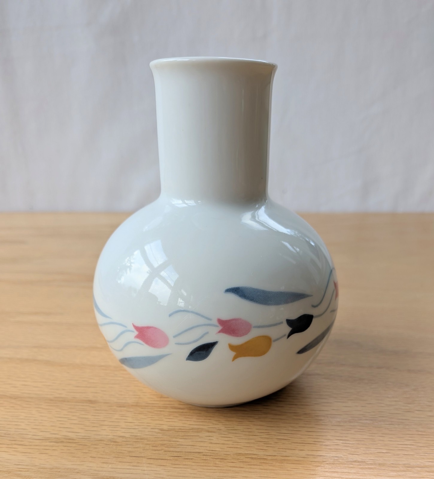 Vintage Ceramic Tulip Bud Vase Retro Floral Pottery Lillian Vernon 1986
