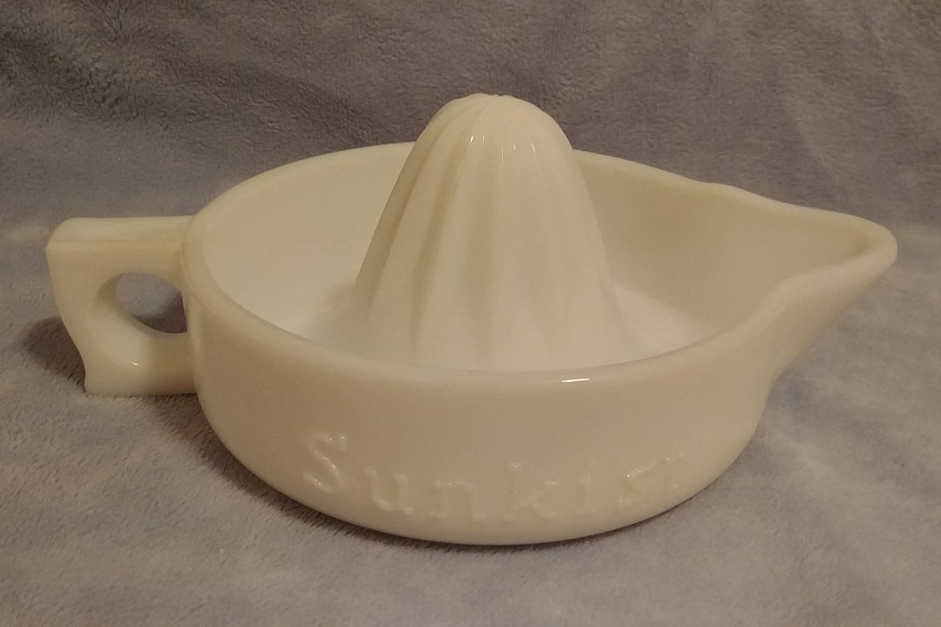 Vintage Collectible Sunkist Milk Glass Reamer / Juicer Pat. No 68764 Made in USA Vintage Collectible Sunkist Milk Glass Reamer / Juicer Pat. No 68764 Made in USA
