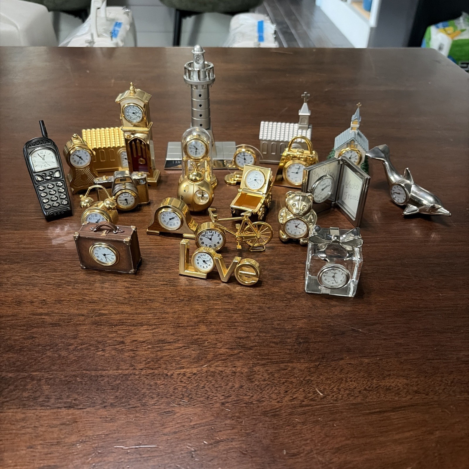 Lot Of 22 Mini Clocks Gold Toned Silver Toned Untested 