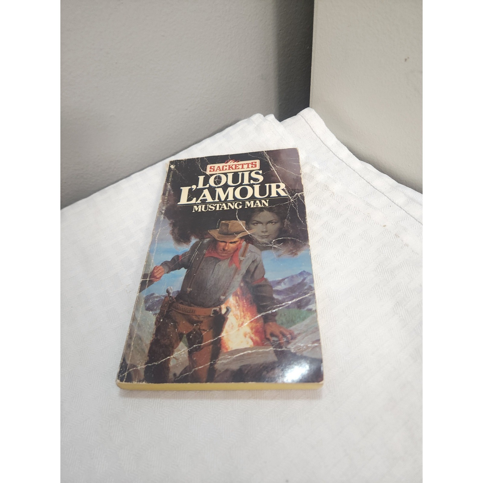 Mustang Man by Louis L\'Amour The Sacketts Vintage Western Paperback Book Mustang Man by Louis L\'Amour The Sacketts Vintage Western Paperback Book