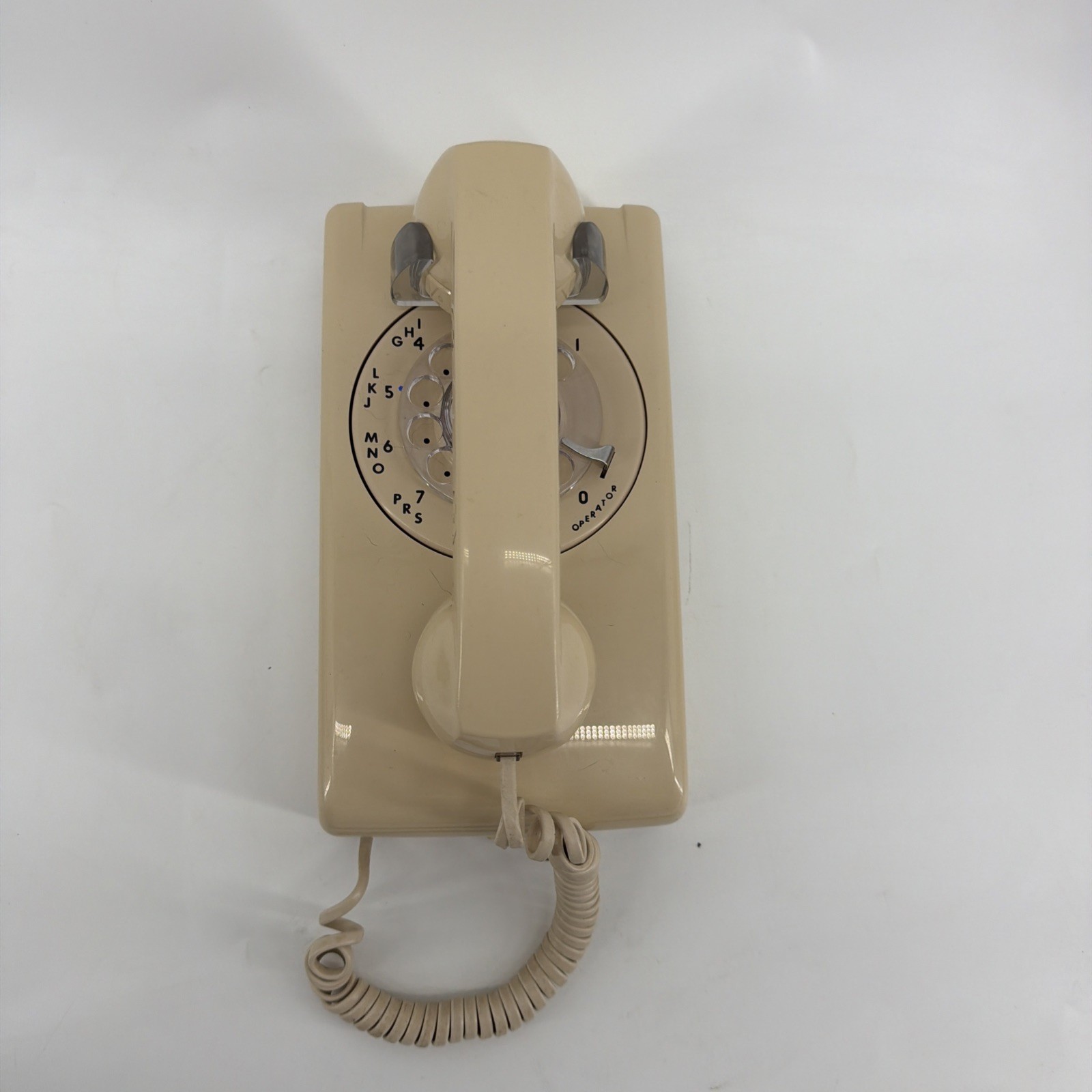 Vintage 1984 ITT Beige Rotary Dial Wall Phone 554 Retro Landline Telephone