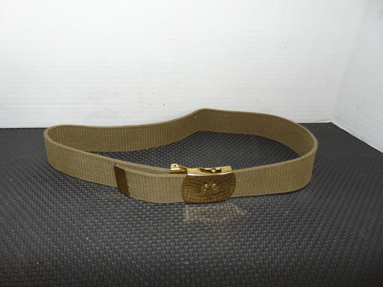 Vintage Boy Scout green belt with solid brass buckle 28\