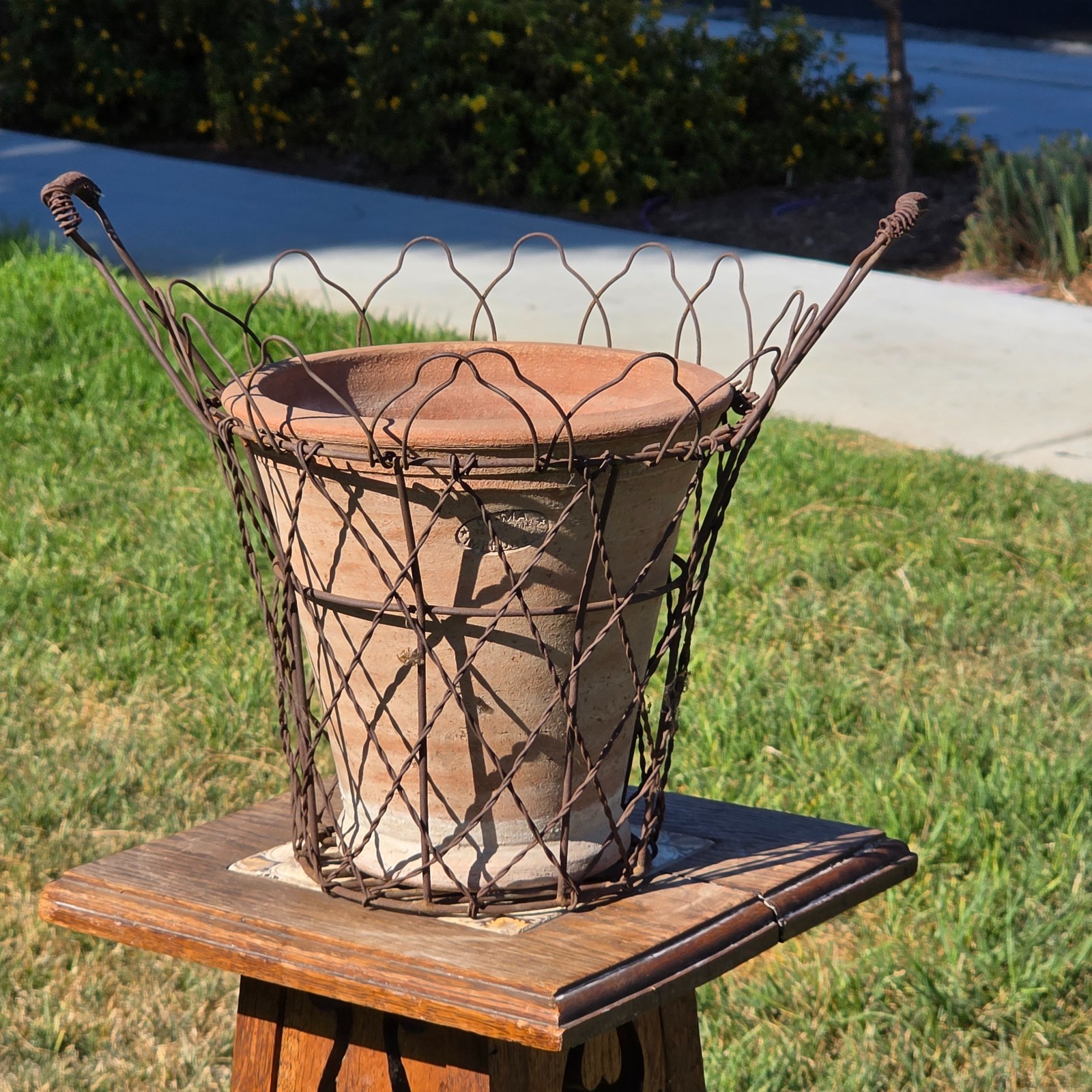 Vintage DI-MA Impruneta Italian Terracotta Planter Pot Wire Basket Tuscan Italy Vintage DI-MA Impruneta Italian Terracotta Planter Pot Wire Basket Tuscan Italy