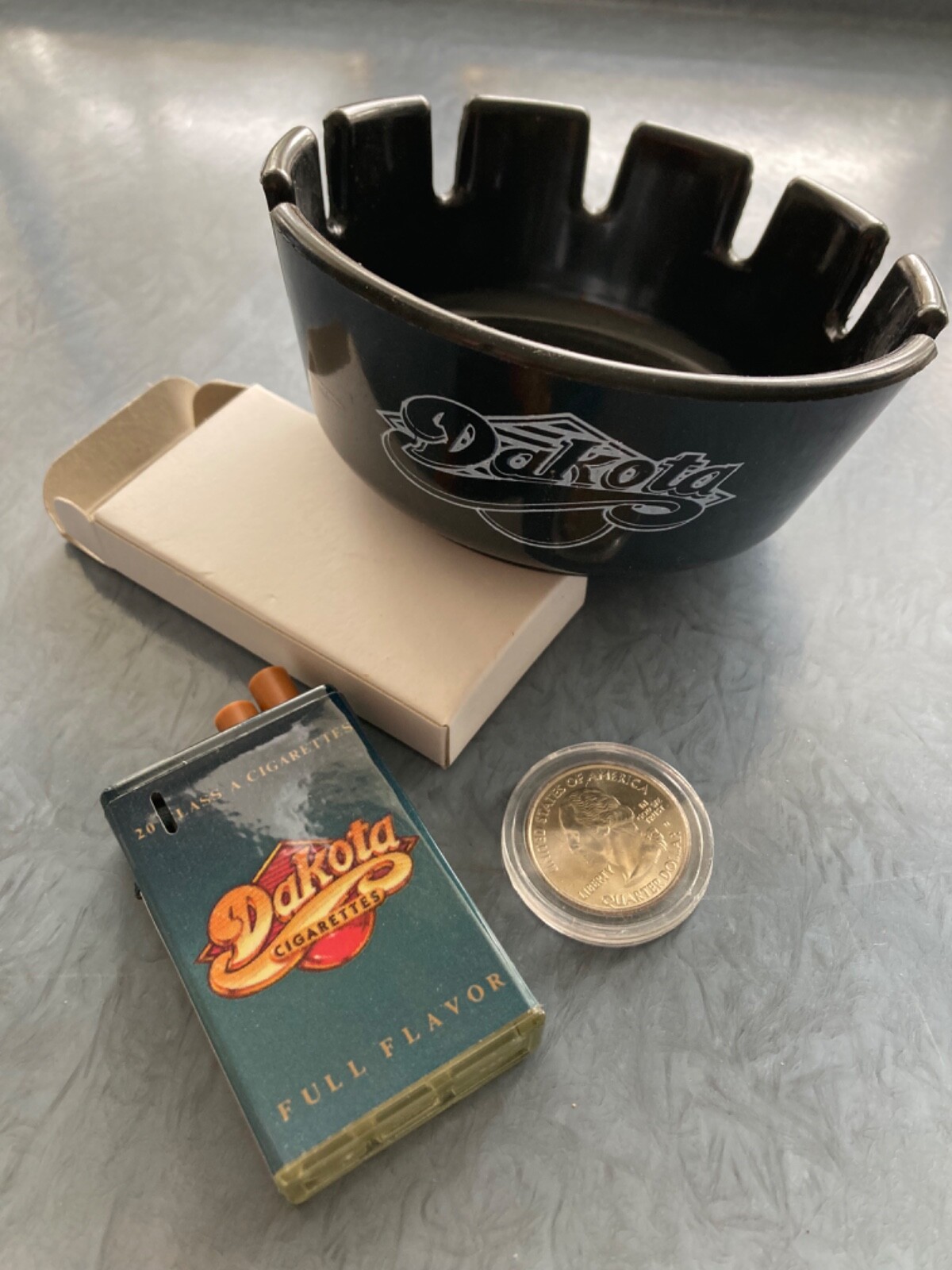 VTG LOT DAKOTA CIGARETTE ASHTRAY PROMO PACK LIGHTER NOS RJR NEW VINTAGE RENOLDS