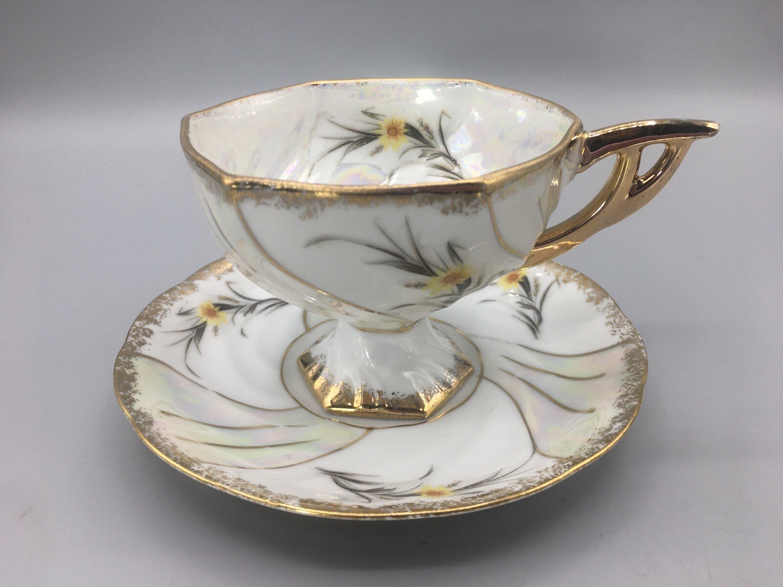 Pedestal Cup & Saucer Pearl Luster White Gold Gilt Japan Floral Vintage 105/65